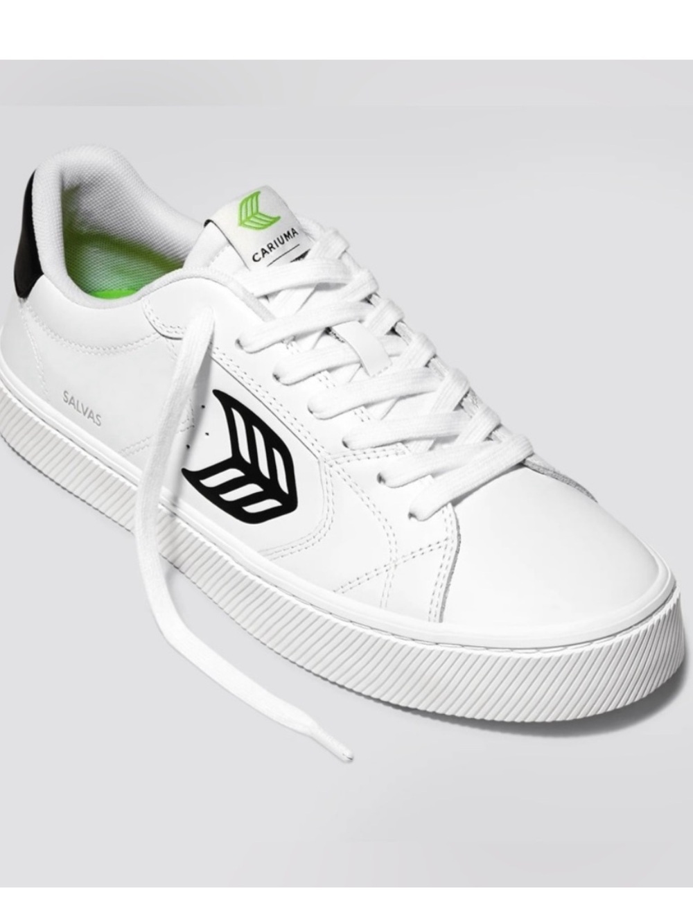 Cariuma Salvas White Leather Sneakers Blue Logo Unisex Women’s 7 Men’s 5.5